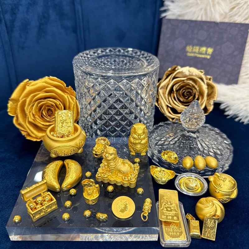 Antique porcelain care in Hong Kong humidity