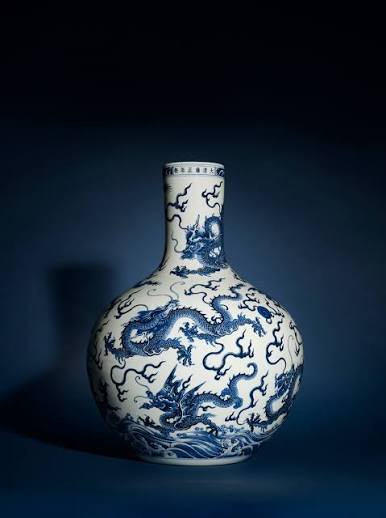 青花瓷 (Blue and White)